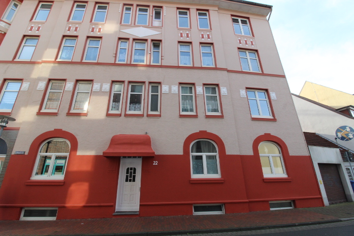 Traumhafte 2-Zimmer-Altbauwohnung in der Innenstadt von Cuxhaven