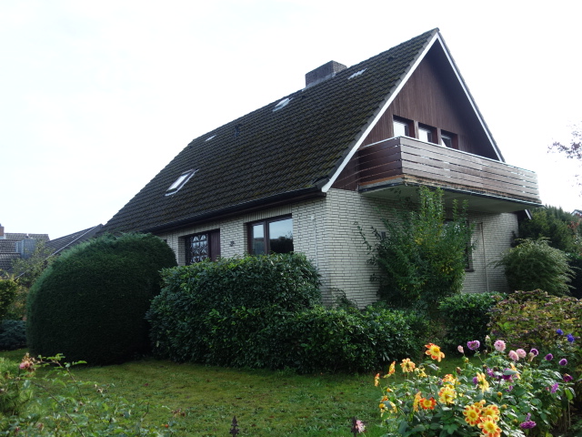 Gepflegtes Einfamilienhaus mit Vollkeller im Alten Land in Steinkirchen
